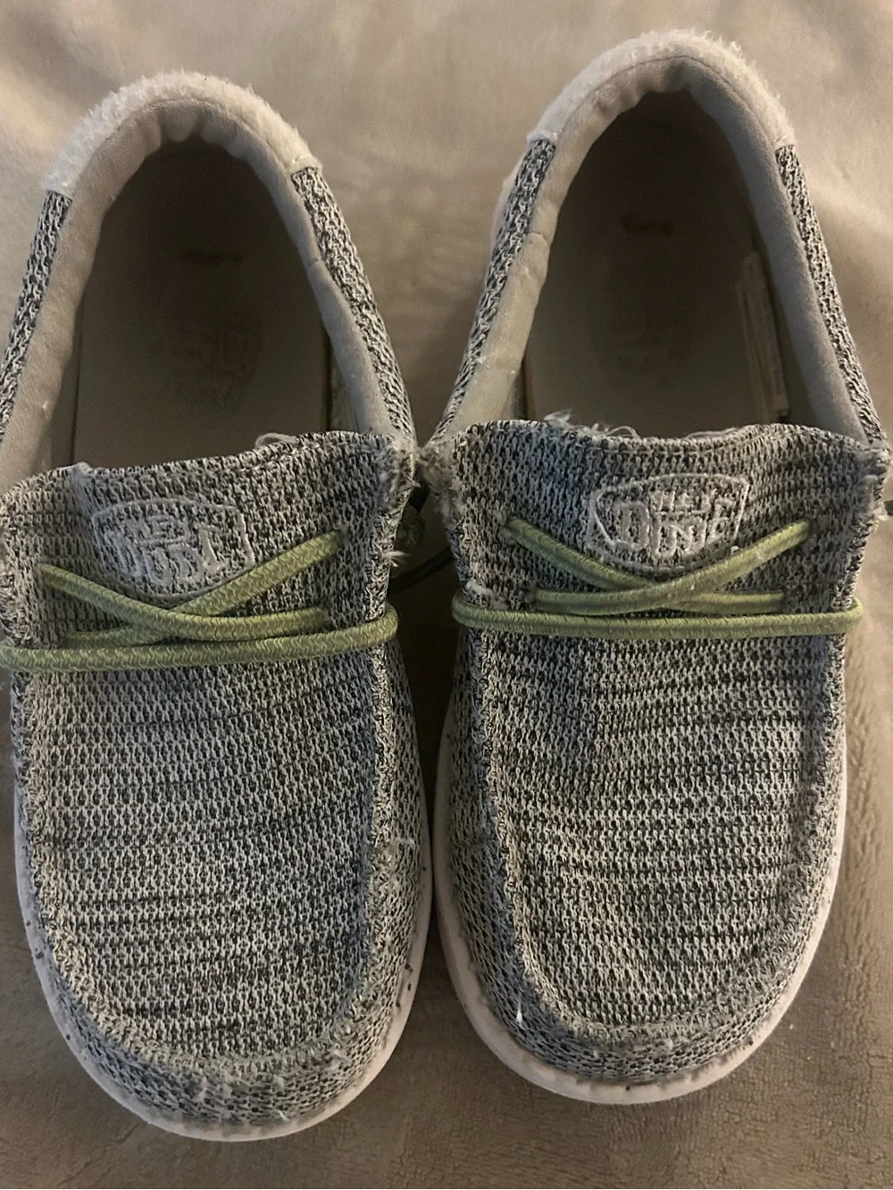 Size 2 Hey Dude Kids Knit Slip-On Sneakers in Light Gray with Green Laces